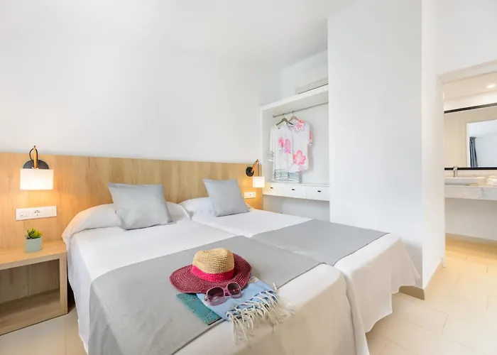 Vibra Blanc Apartmentos - 3sup 3* Sa Caleta